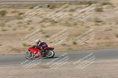 media/Apr-20-2025-AHRMA (Sun) [[393a79c373]]/Race/Group 11 early race/Turn 4b/